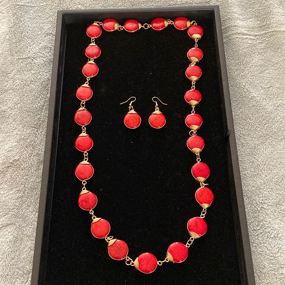 Red Stones with Gold Accents Necklace with matching Earrings Set